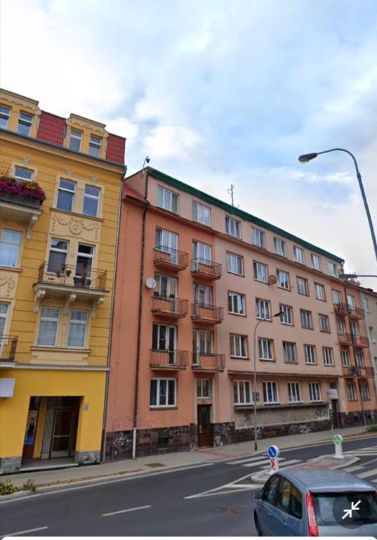 Apartmán v centru Karlovy Vary Esterno foto